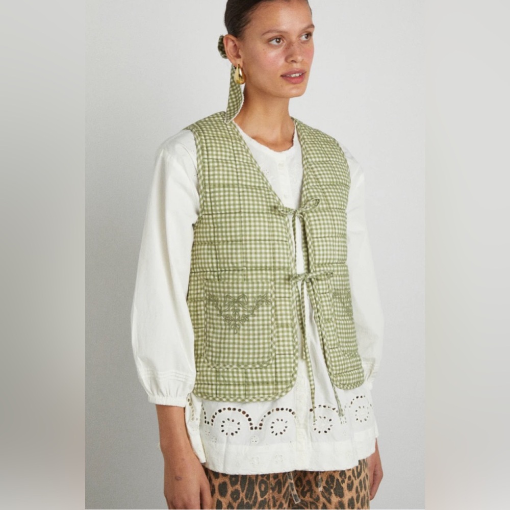damson madder reversible quilted gilet